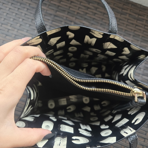 Marc Jacobs Mini Pebbled Leather Tote - Picture 8 of 11